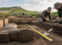 Obří římské boty z Hadriánova valu šokují archeology. Patřily skutečným velikánům?