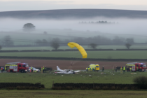 Tragédie nad Manchesterem: Padák nezachránil dva muže