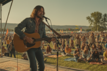 Zemřel Country Joe McDonald, ikona Woodstocku a protiválečný protestsong