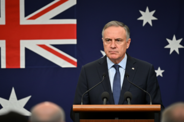 Když se politika střetne s realitou: Albanese pod palbou kritiky kvůli Íránu