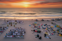 Kdo platí za chaos na pláži? Ekonomický mechanismus, který zachraňuje Daytona Beach před jarním běsněním