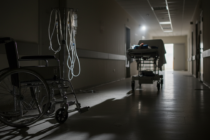 Matka „vymýšlela" nemoci pro své dítě: Šokující případ z Texasu odhaluje temnotu lásky