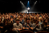 Divadlo jako zrcadlo: Jak hra Called Out mění pohled mladých na násilí vůči ženám