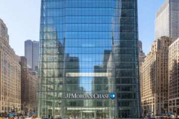 Wall Street slaví rekordní zisky, ale Dimon varuje před globálními riziky